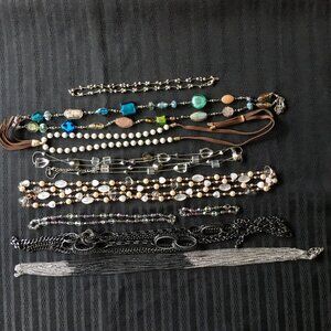 PREMIER DESIGNS mixed jewelry lot - 8 necklaces & 1 bracelet - art glass pearl